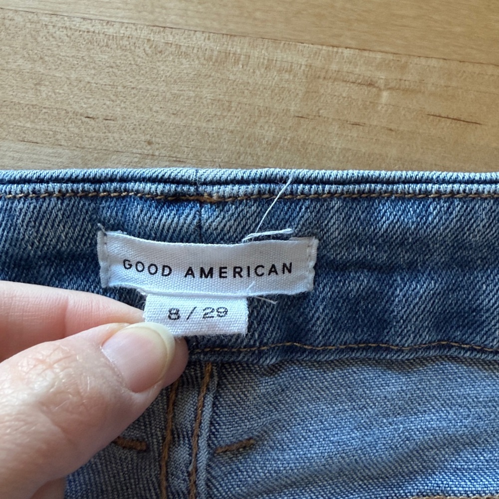 Good American Good Classic Mid-Rise Distressed Ankle #GCL67TNA1290 Jeans, 8 /29 - Picture 6 of 7